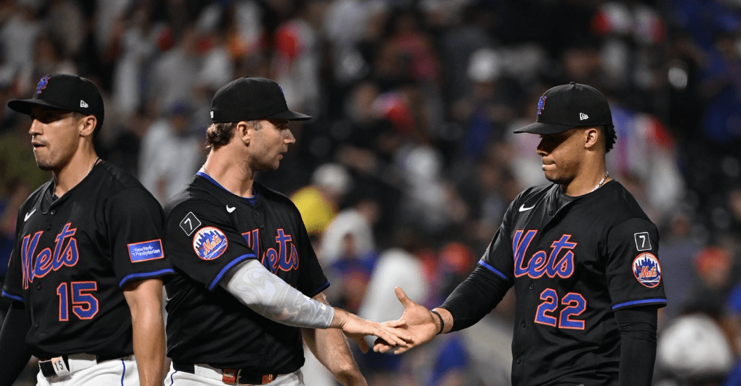 Mets Split Doubleheader with Brewers While Yankees Tease Without Pleasing