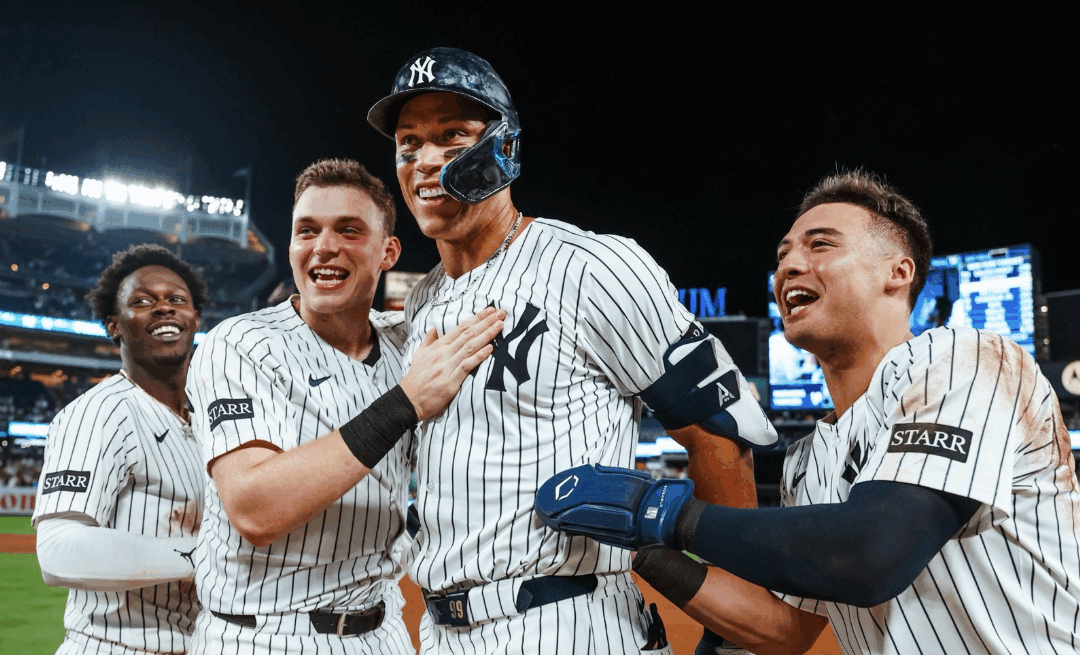 Mets Complete a Doubleheader of Disappointment While Yankees Find an Improbable Victory